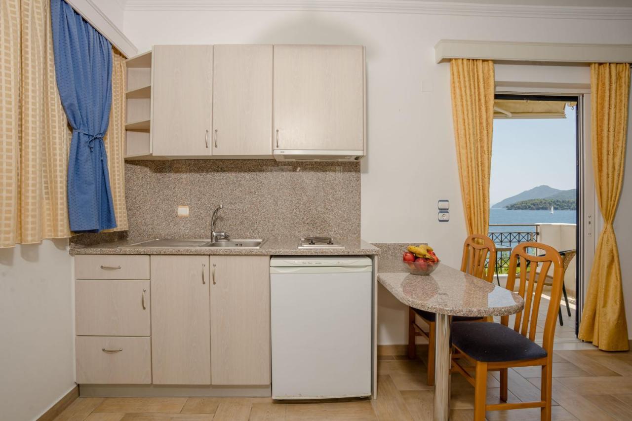 Mare Vita Apartments نيدري المظهر الخارجي الصورة
