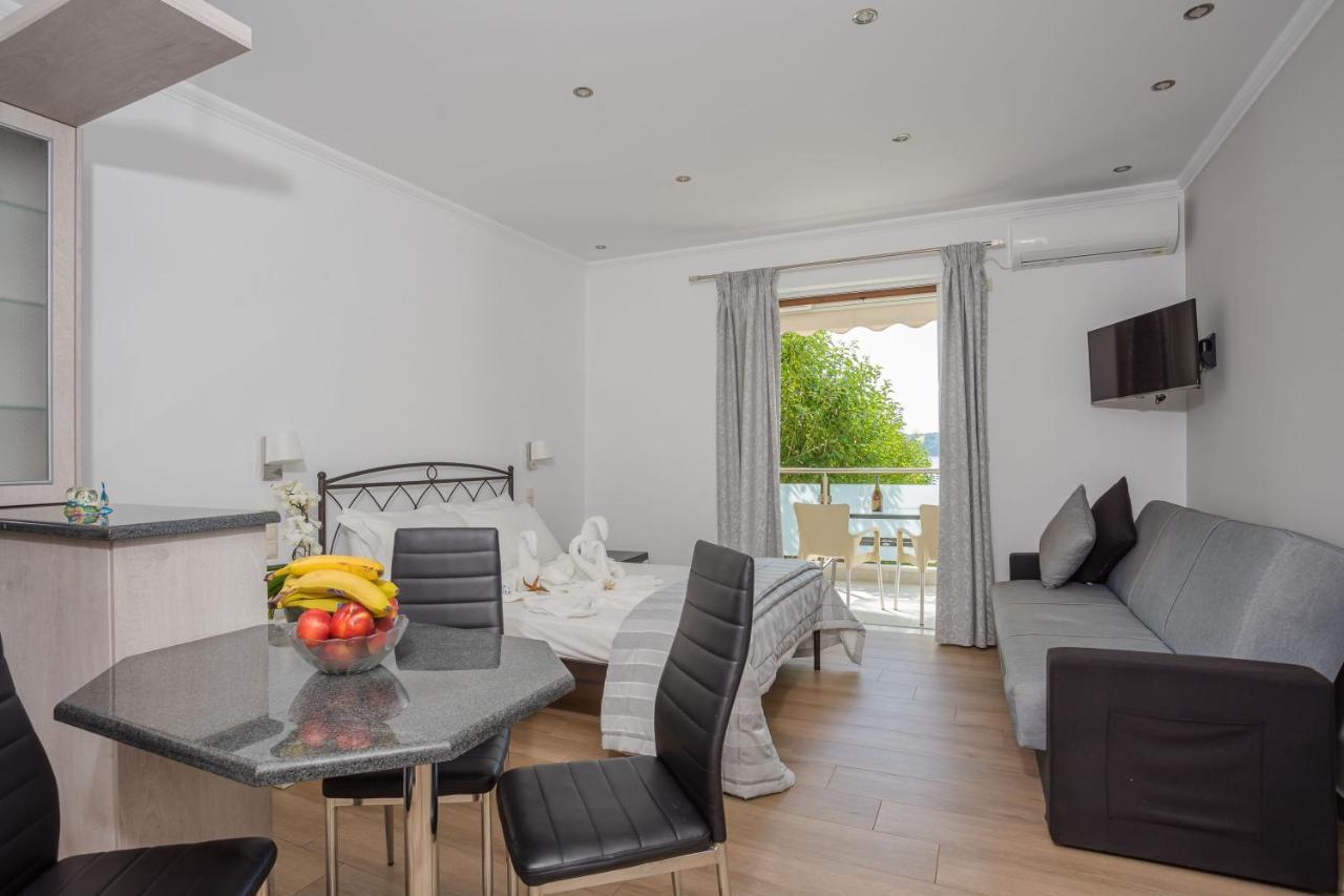 Mare Vita Apartments نيدري المظهر الخارجي الصورة